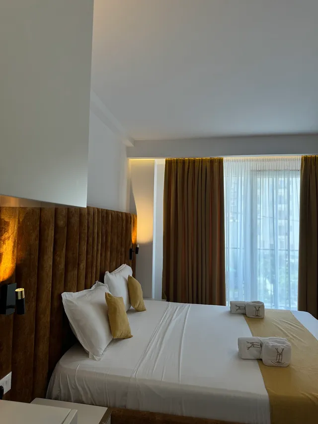 Dhomë Deluxe për 3 Persona – Hotel Ylli Shëngjin (Pamje anësore, 30 m², 3 persona) foto 2