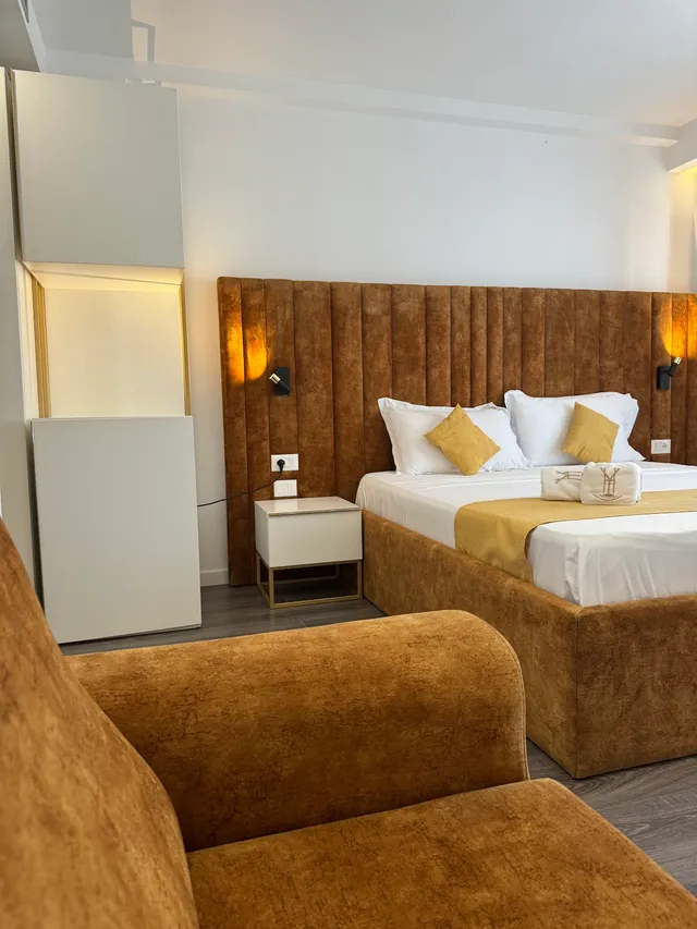 Dhomë Deluxe për 3 Persona – Hotel Ylli Shëngjin (Pamje anësore, 30 m², 3 persona) foto 4