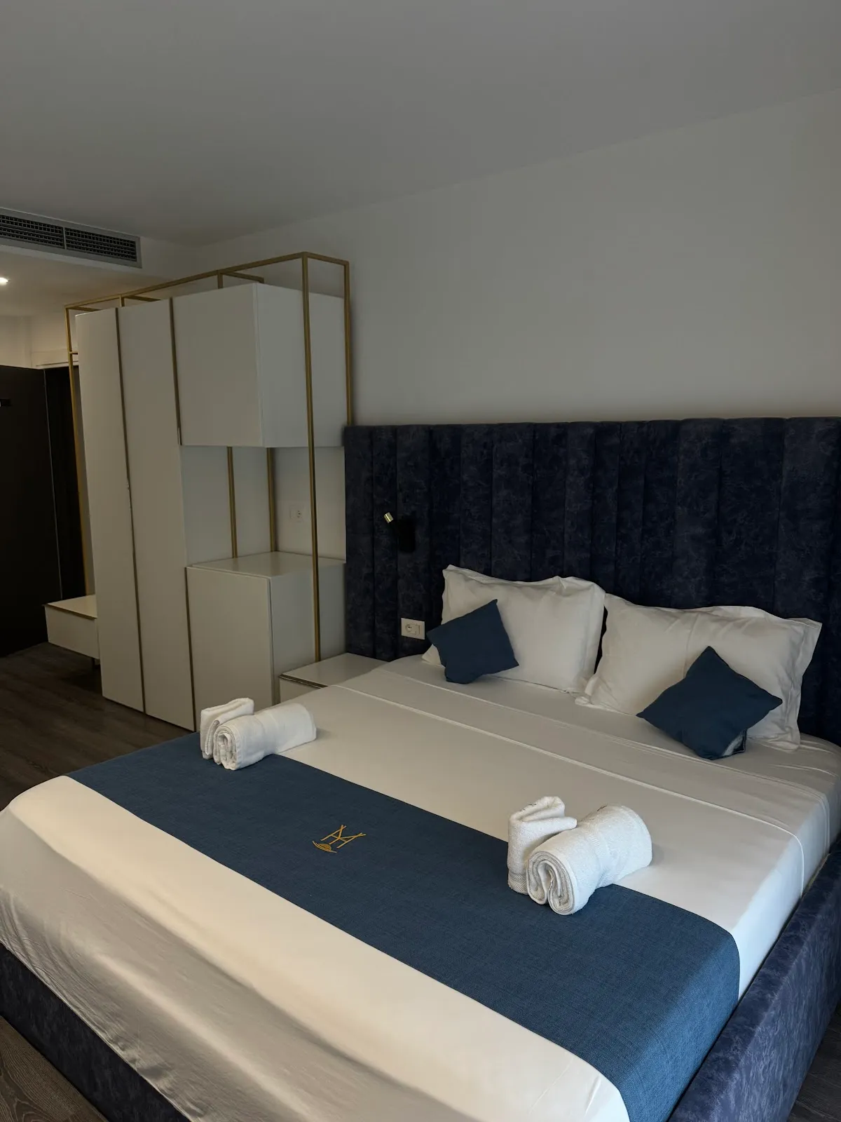 Dhomë për 4 Persona me Pamje nga Deti – Hotel Ylli Shëngjin, foto 6