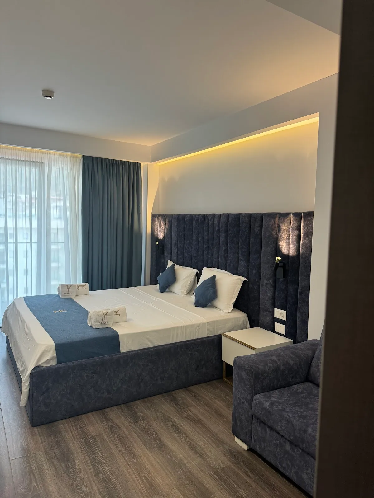 Dhomë Deluxe për 4 Persona – Hotel Ylli Shëngjin, foto 6